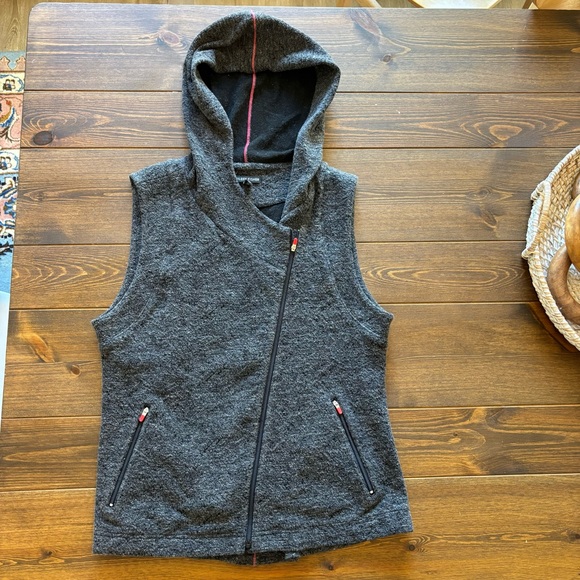 Eileen Fisher Hooded Zip Vest, Charcoal Textured Fleece Asymmetrical Zip, Small - Picture 2 of 8